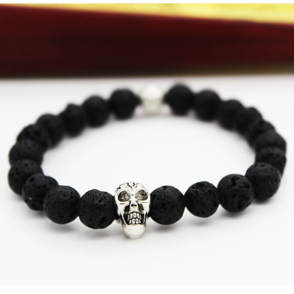 NWOT Beaded Lava Rock Skull Bracelet - Picture 3 of 3